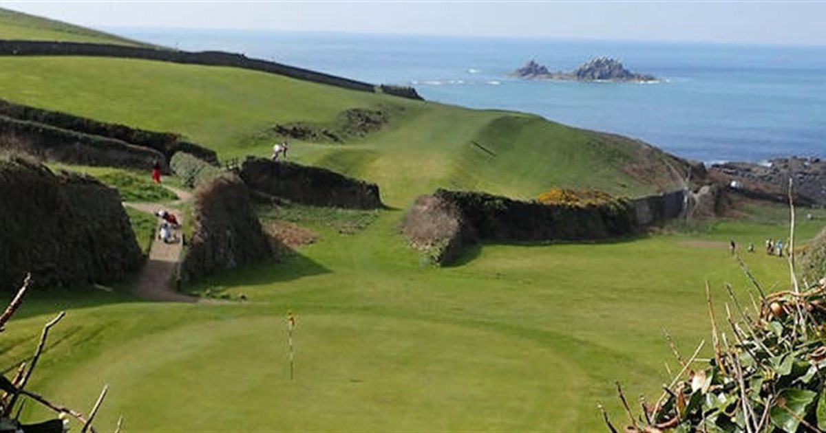 Golf clubs in Cornwall county, England