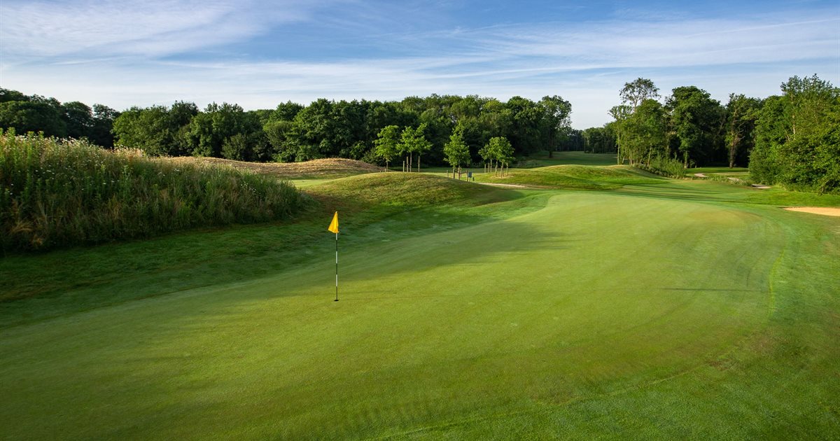 Golf clubs in Sussex county, England