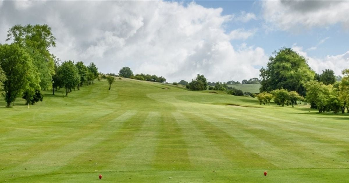 Golf clubs in Wiltshire county, England